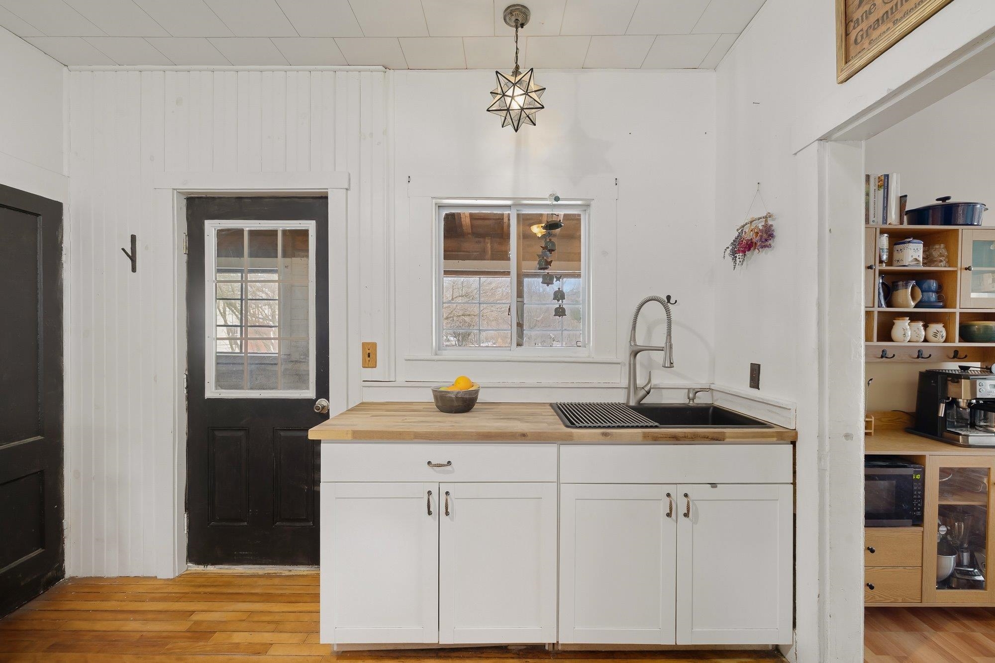 44 Central Street Randolph, VT 05060 - Photo 8 of 40