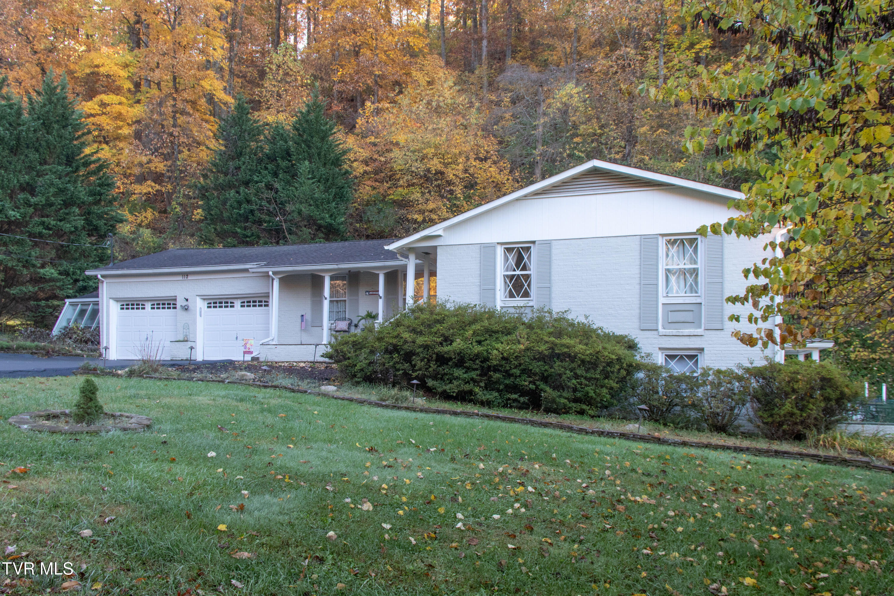 112 Wonder Valley Road Bristol, TN 37620 - Photo 2 of 35 Wonder-2