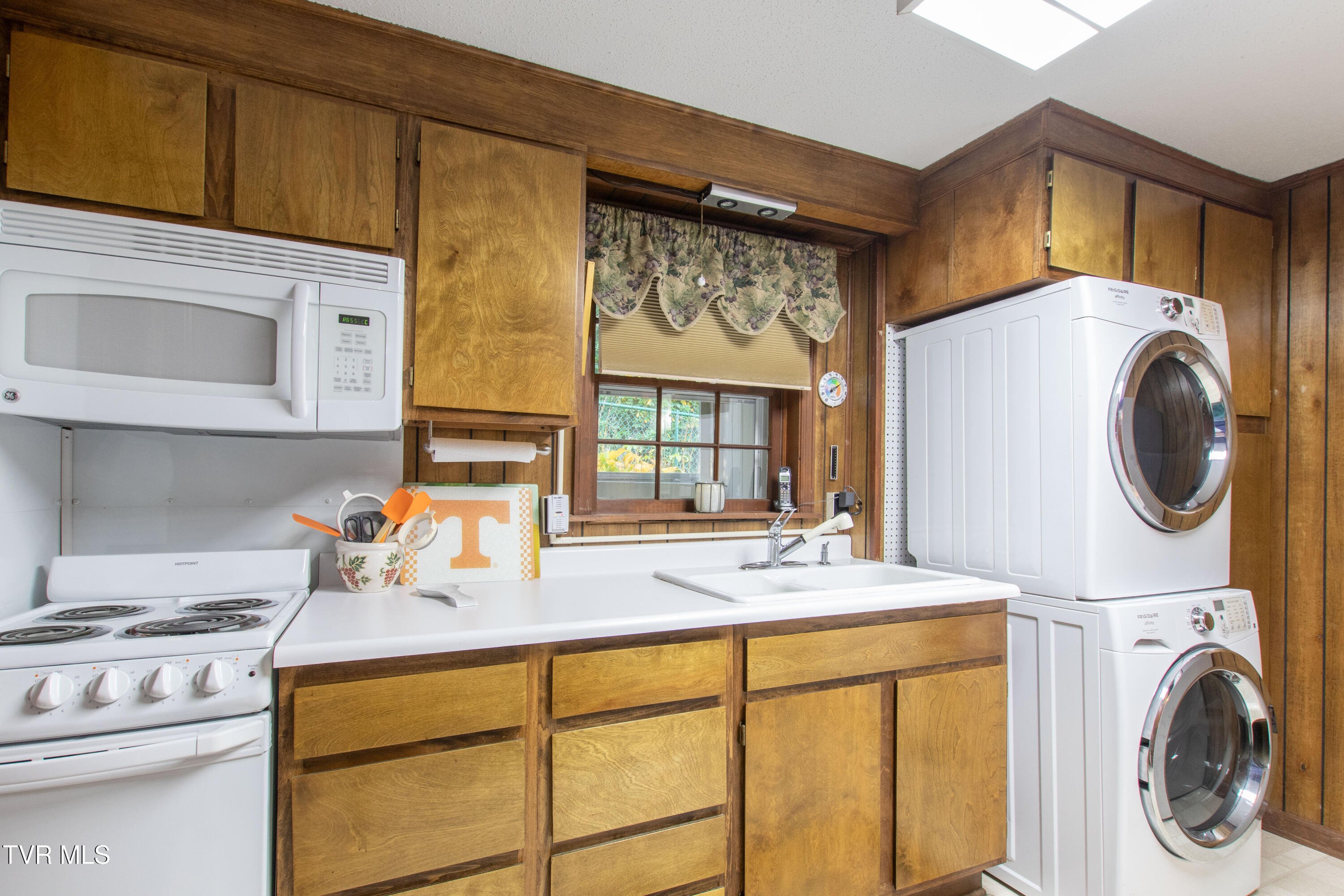 112 Wonder Valley Road Bristol, TN 37620 - Photo 26 of 35 Wonder-50