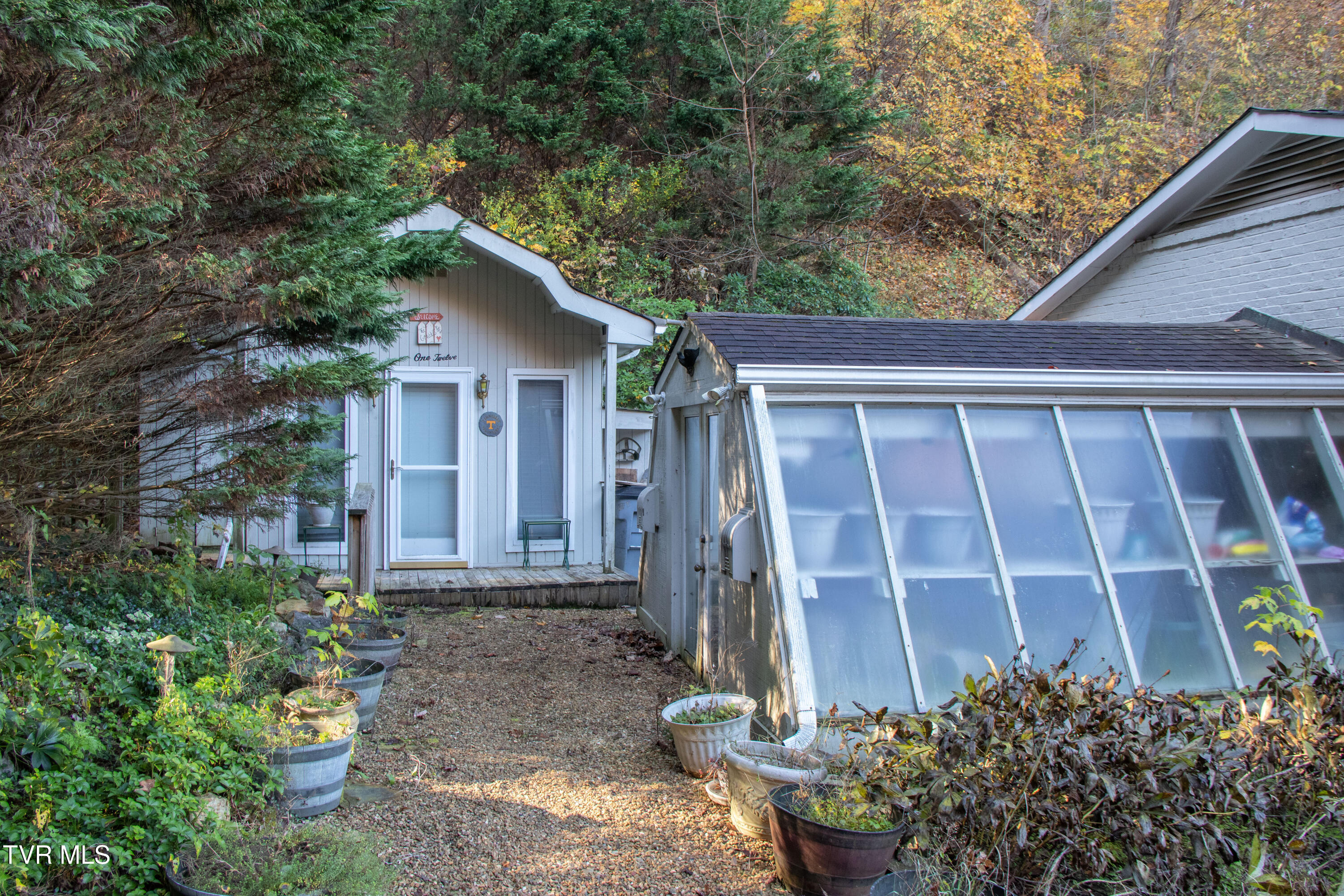 112 Wonder Valley Road Bristol, TN 37620 - Photo 34 of 35 Wonder-12