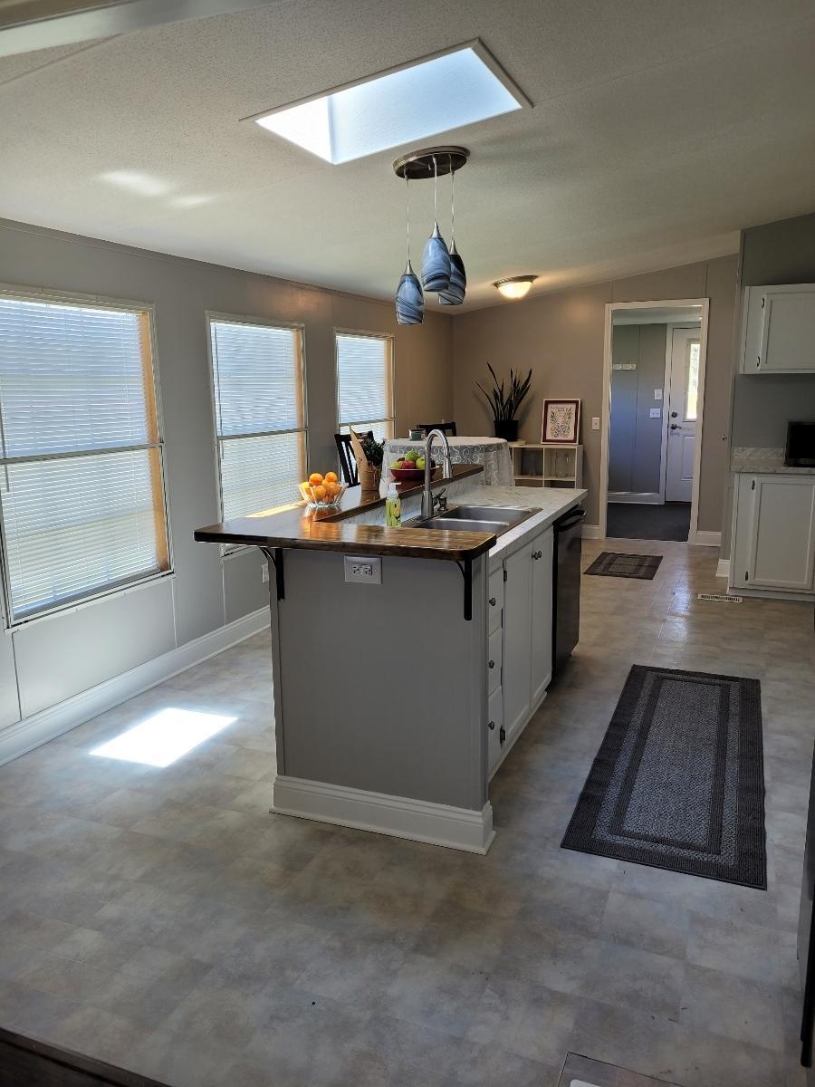 12904 Ridgeland Road Vancleave, MS 39565 - Photo 12 of 33 Kitchen bar