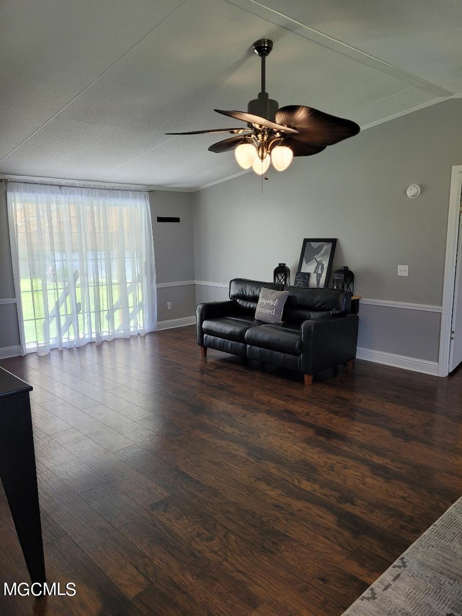 12904 Ridgeland Road Vancleave, MS 39565 - Photo 17 of 33 Living area