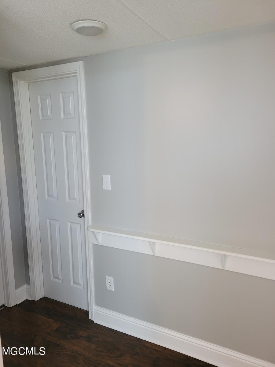 12904 Ridgeland Road Vancleave, MS 39565 - Photo 19 of 33 Hallway