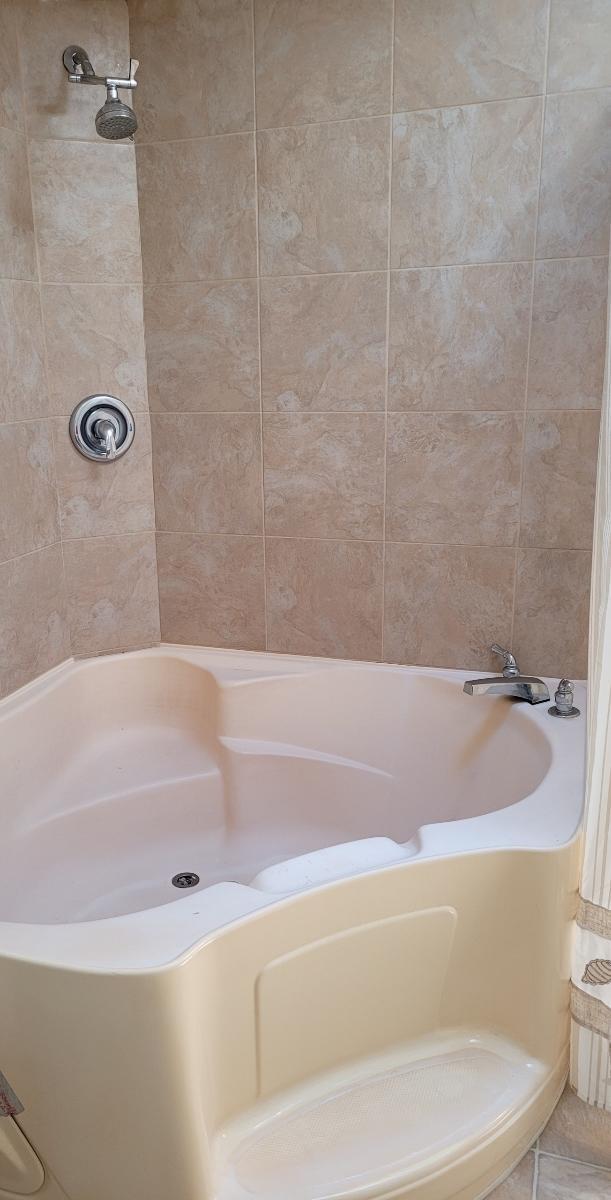 12904 Ridgeland Road Vancleave, MS 39565 - Photo 26 of 33 Whirpool Tub Owners Bath