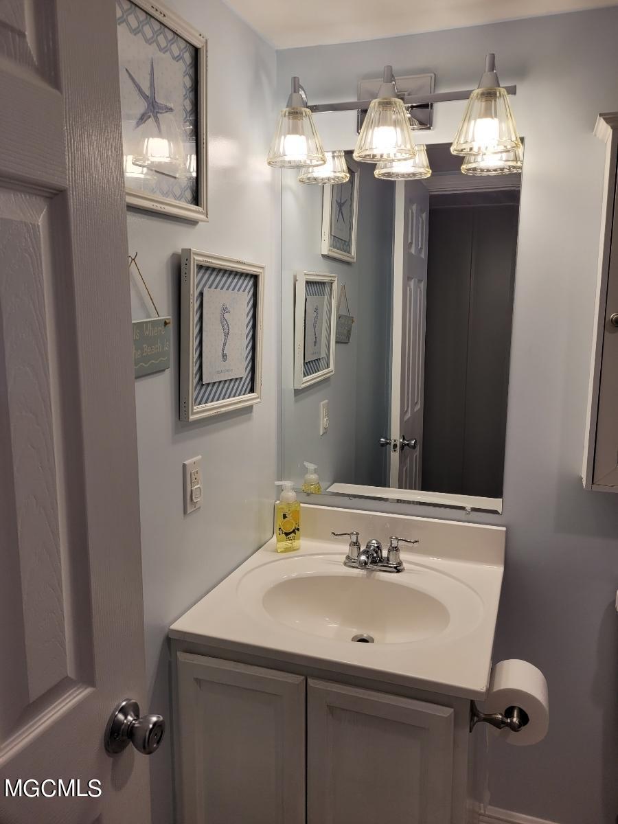 12904 Ridgeland Road Vancleave, MS 39565 - Photo 31 of 33 Vanity