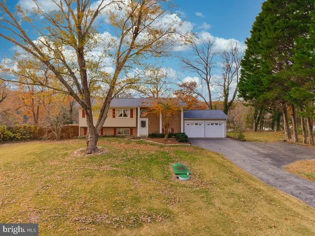 $950,000 | 3925 Shamrock Court, Port Republic, MD 20676