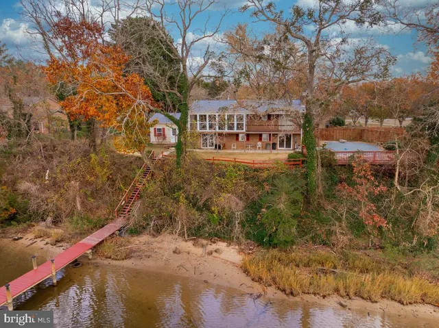 $950,000 | 3925 Shamrock Court, Port Republic, MD 20676