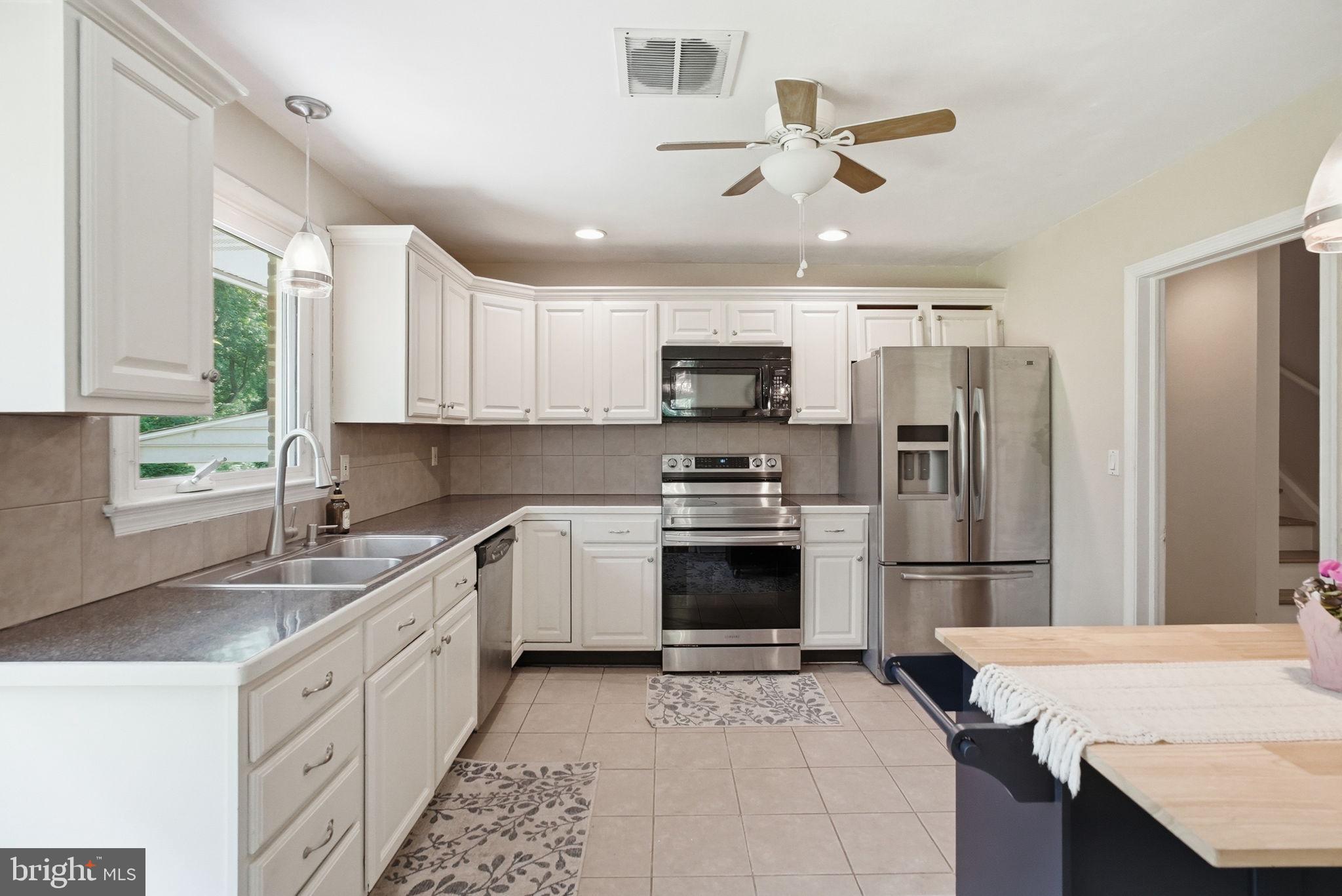 2402 Hickory Hill Road Chadds Ford, PA 19317 - Photo 7 of 33 Kitchen