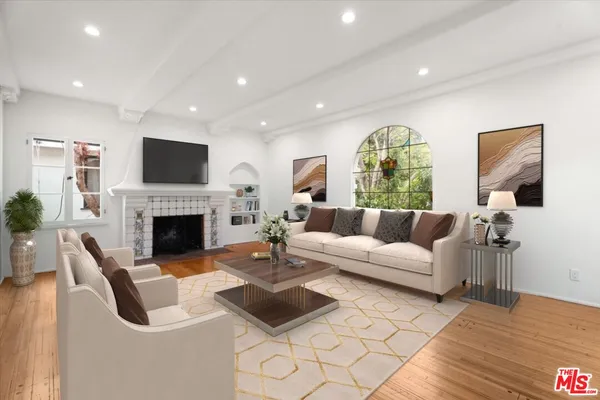 $7,750 | 207 South Reeves Drive, Beverly Hills, CA 90212