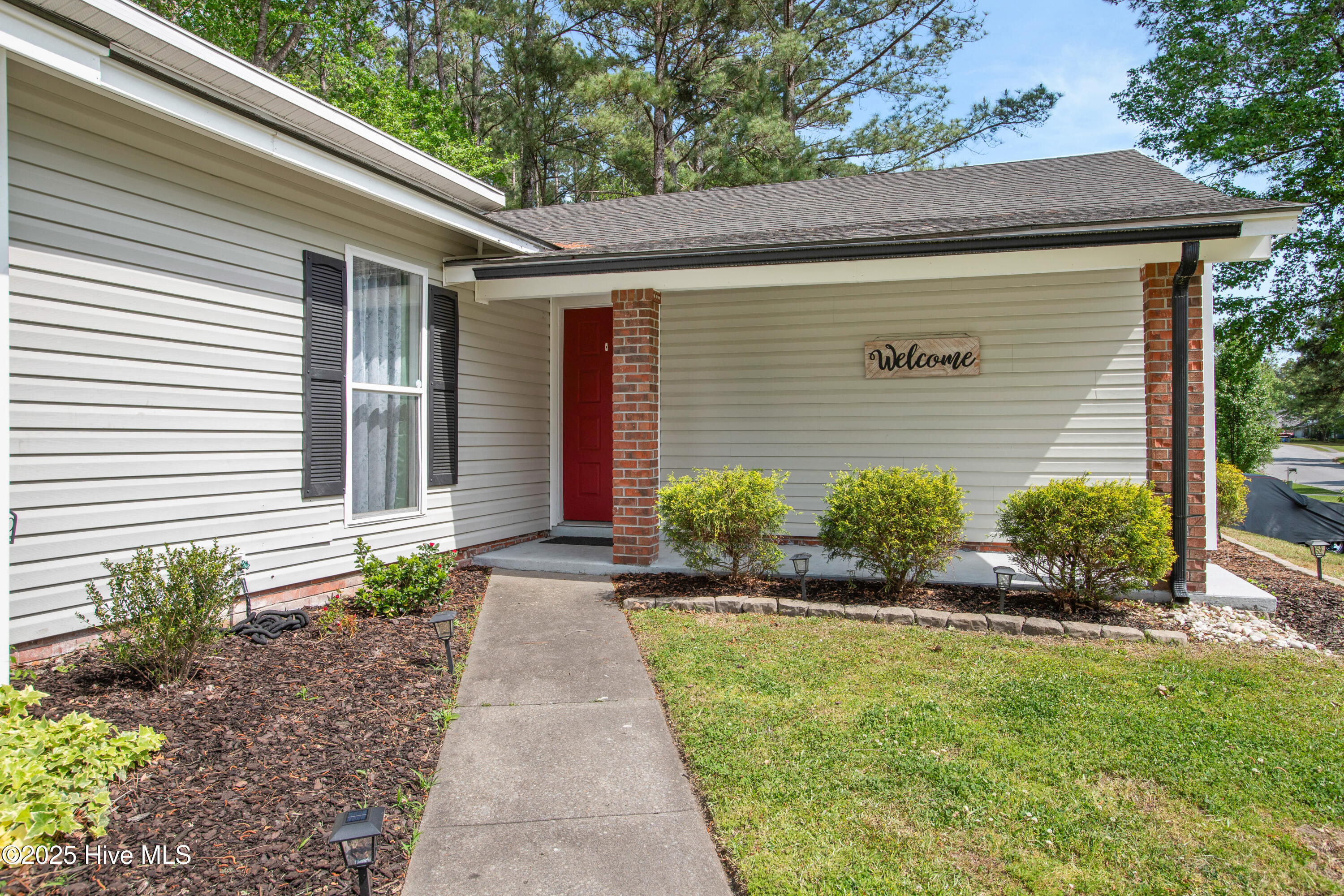 620 Shadowridge Road Jacksonville, NC 28546 - Photo 5 of 28