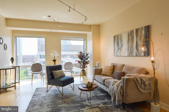 $497,000 | 1111 19th Street North, Unit 1705, Arlington, VA 22209