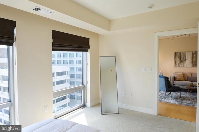 $497,000 | 1111 19th Street North, Unit 1705, Arlington, VA 22209