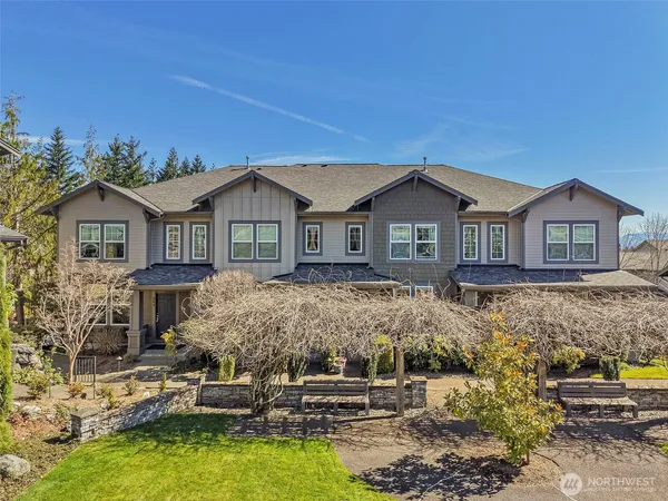 $899,995 | 7726 Fairway Avenue Southeast, Unit 504, Snoqualmie, WA 98065