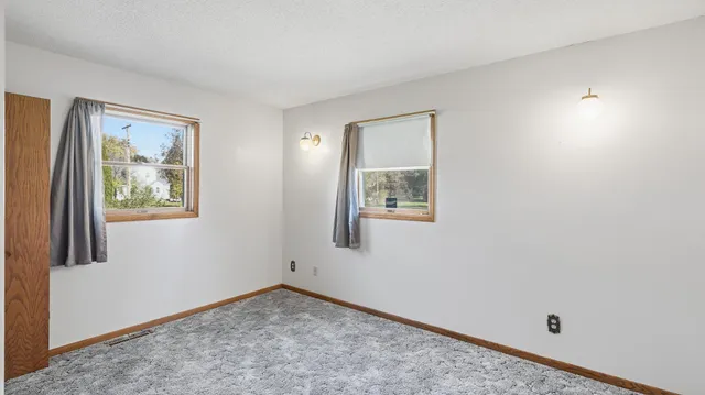 $139,900 | 309 Iowa Street, Elmore, MN 56027