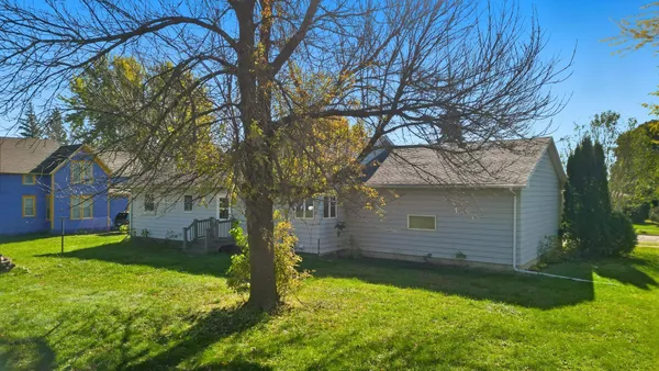 $139,900 | 309 Iowa Street, Elmore, MN 56027