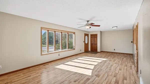 $139,900 | 309 Iowa Street, Elmore, MN 56027