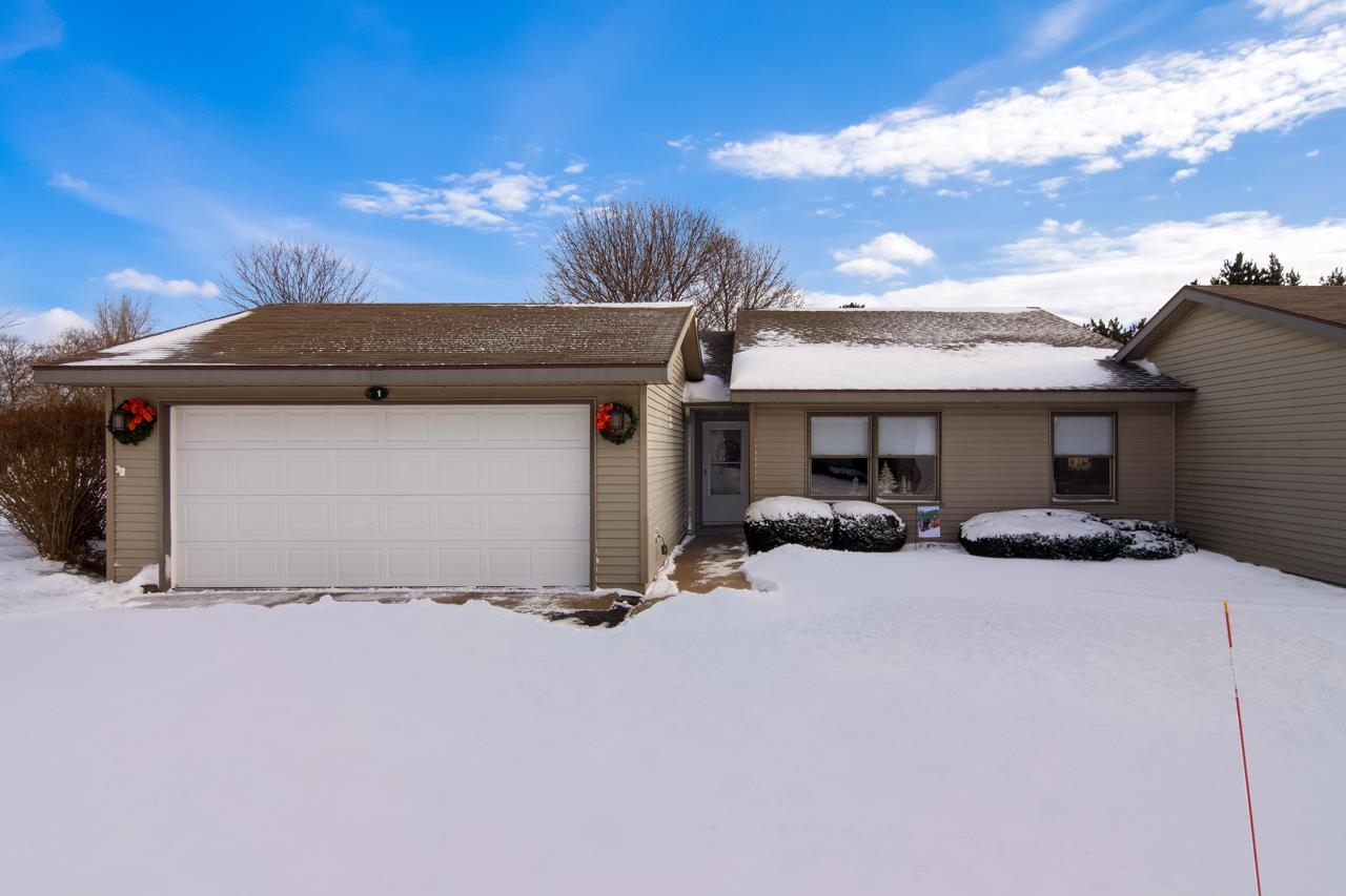 5273 Gray Road, Unit 1 Traverse City, MI 49684 - Photo 1 of 27