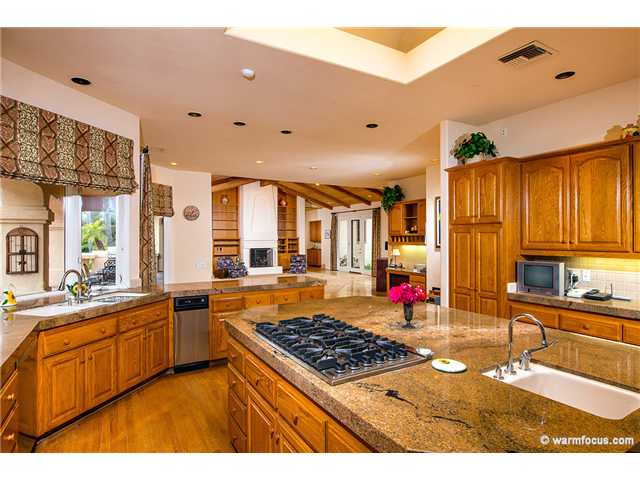 17272 Circa Del Sur Rancho Santa Fe, CA 92067 - Photo 9 of 24 Gallery Image 9