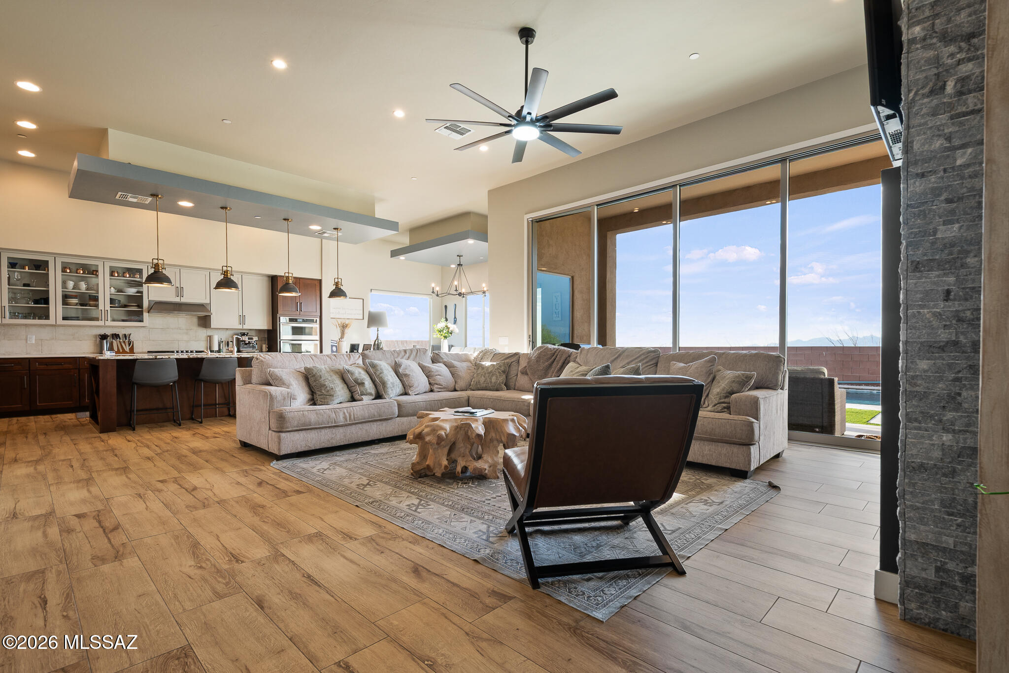 18642 South Houghton Road Vail, AZ 85641 - Photo 20 of 39 Great room