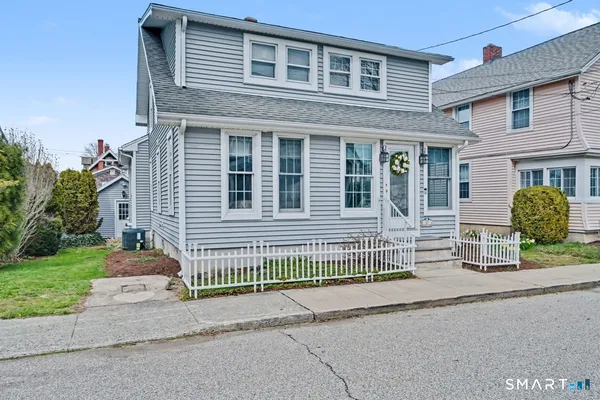 $705,000 | 10 Spencer Avenue, East Lyme, CT 06357