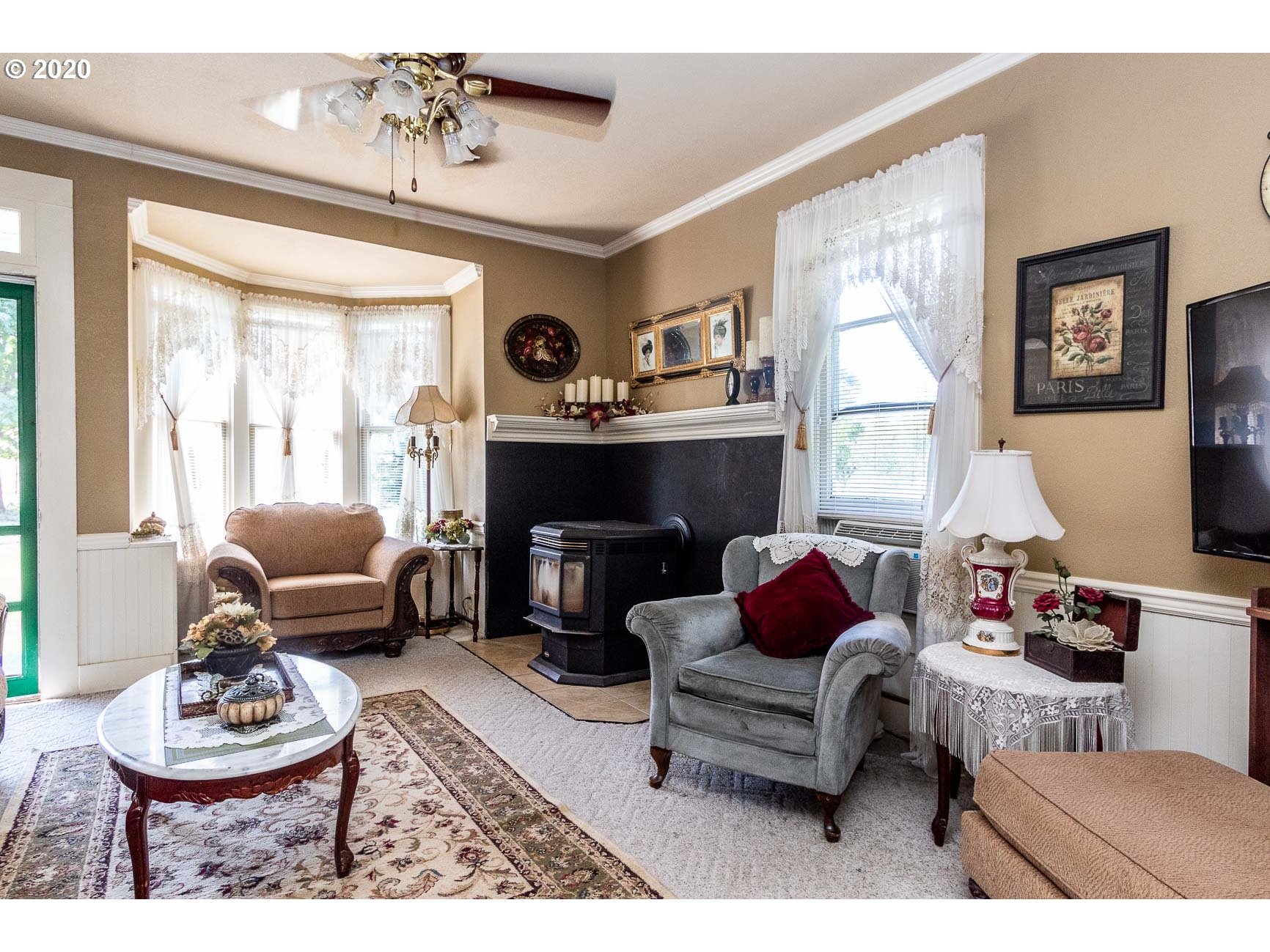 4062 Buckhorn Road Roseburg, OR 97470 - Photo 9 of 28 Gallery Image 9