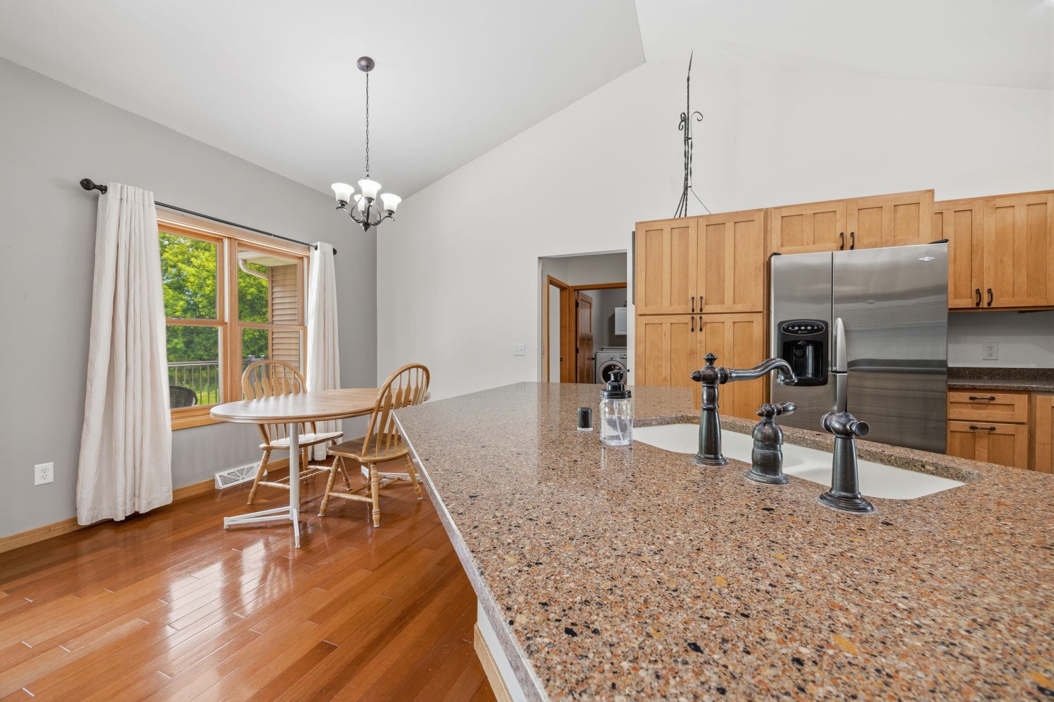 401 Highland Road Cambridge, WI 53523 - Photo 12 of 90