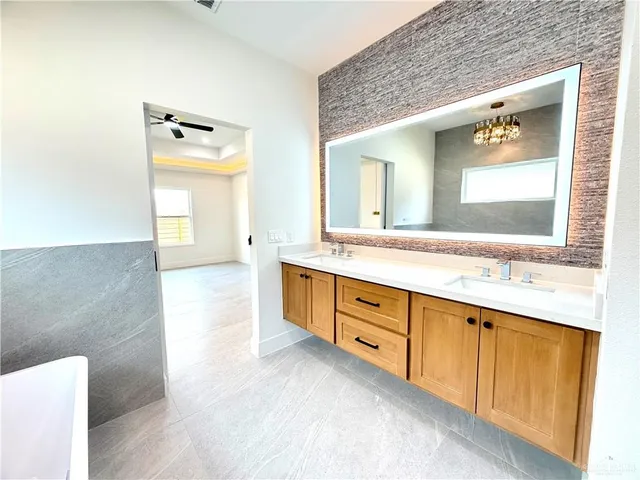 $350,000 | 3713 East Noronha Drive, Edinburg, TX 78542