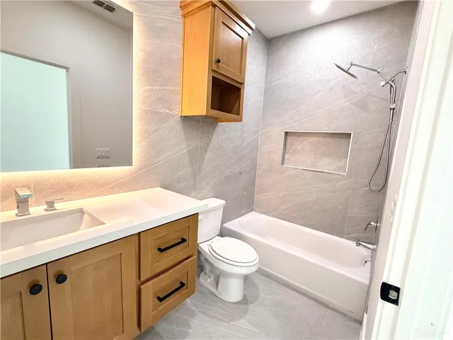 $350,000 | 3713 East Noronha Drive, Edinburg, TX 78542