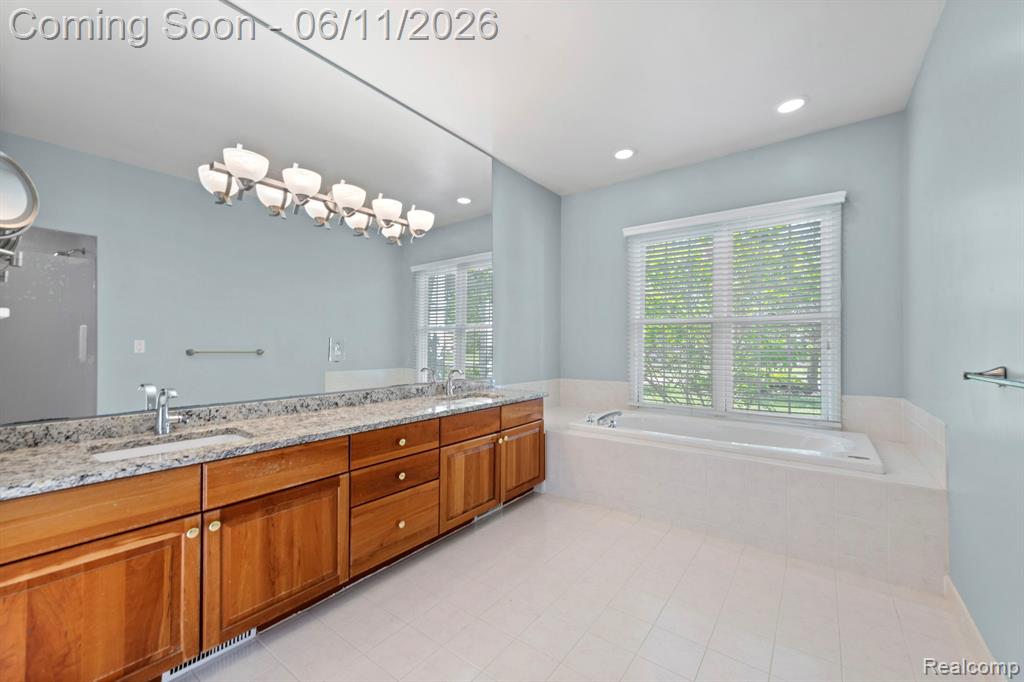 50145 Tottenham Court Canton, MI 48187 - Photo 32 of 76