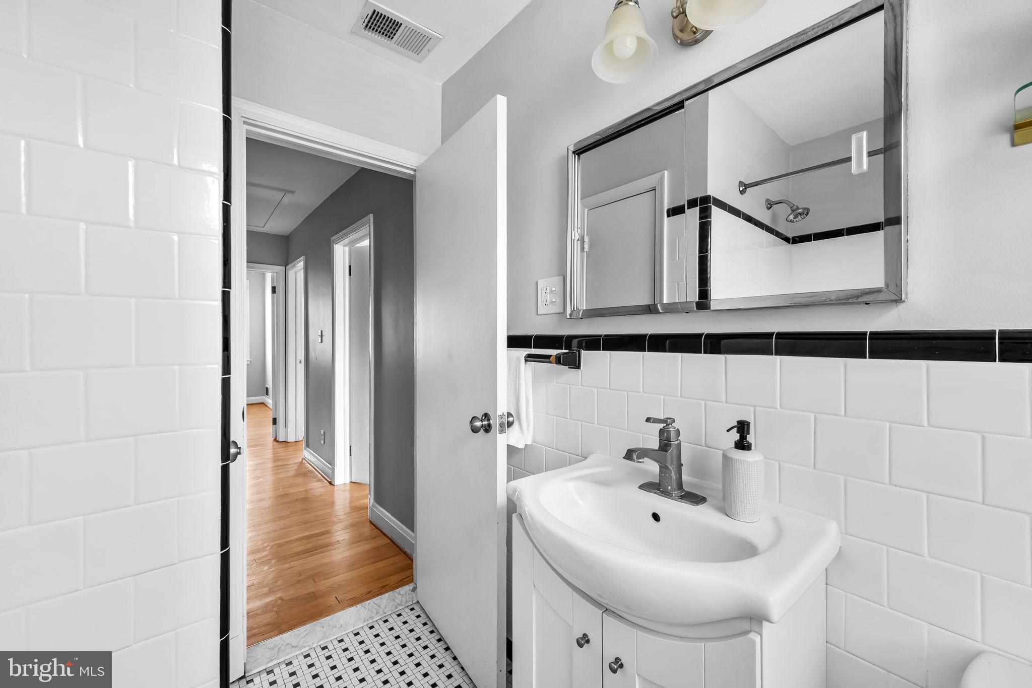 7049 Heathfield Road Baltimore, MD 21212 - Photo 22 of 30