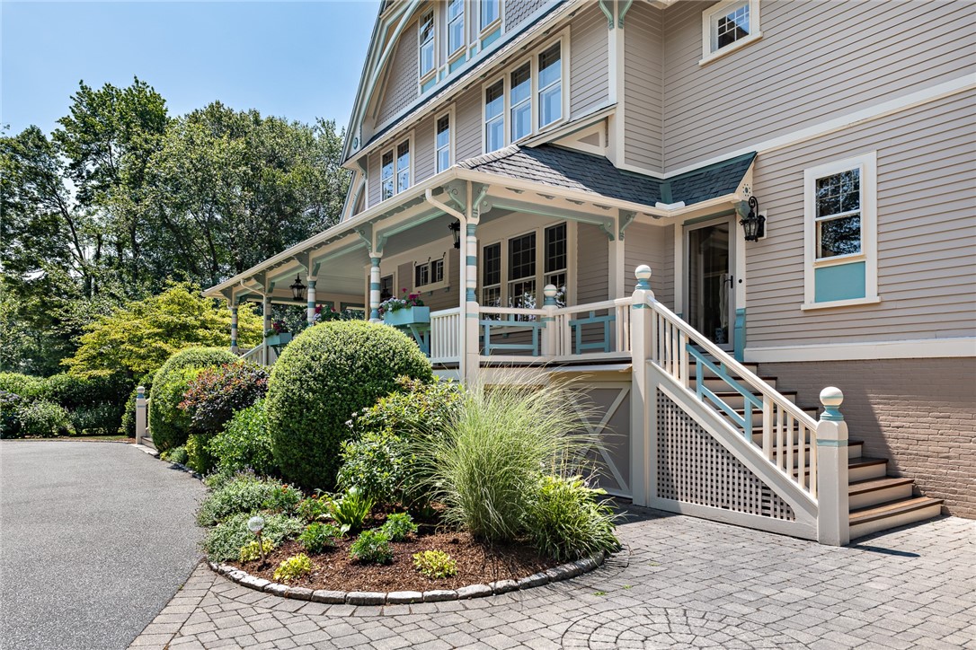 65 Rhode Island Avenue Warwick, RI 02889 - Photo 13 of 50