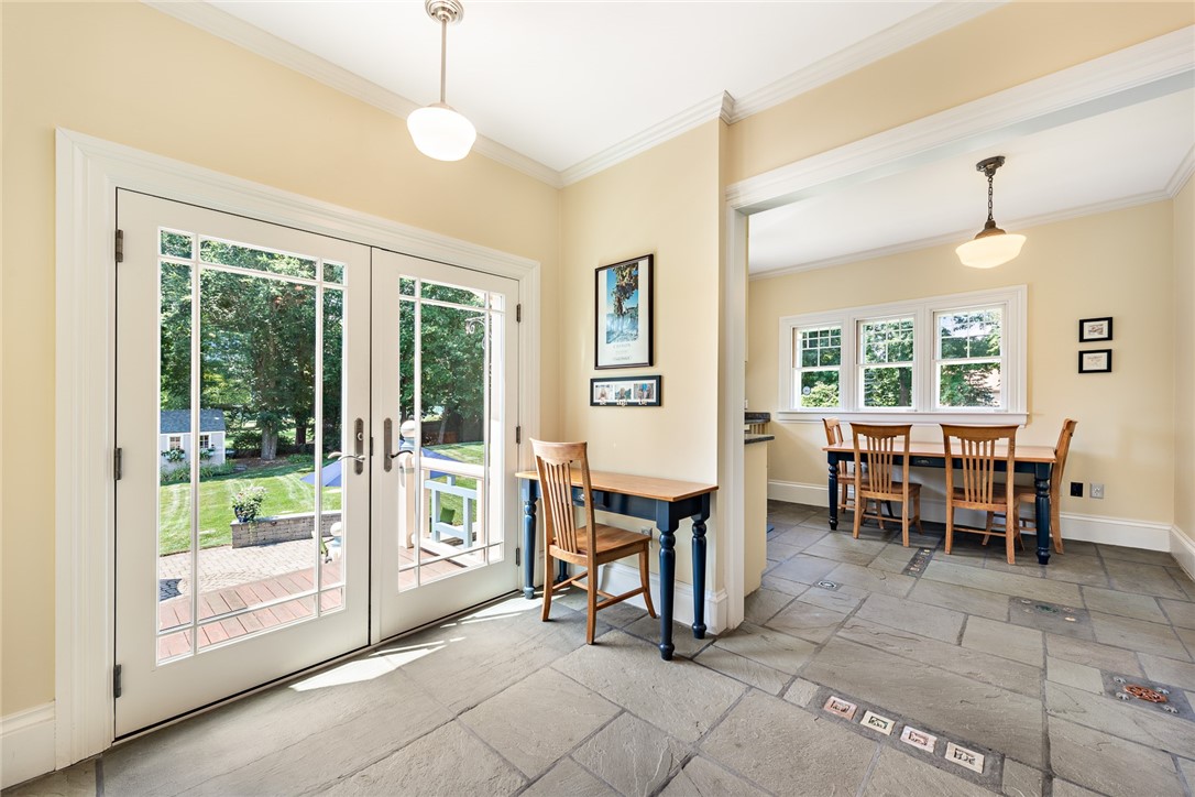 65 Rhode Island Avenue Warwick, RI 02889 - Photo 26 of 50