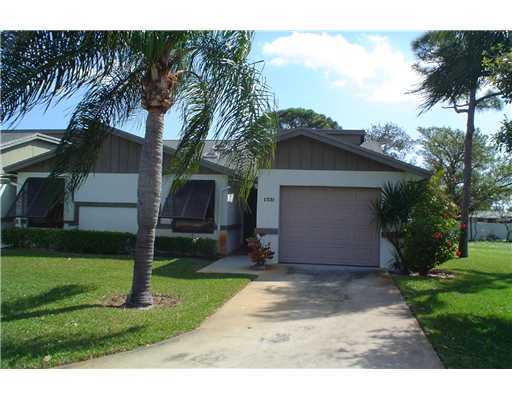 15 Ridge Pointe Drive, Unit D Boynton Beach, FL 33435 - Photo 1 of 16 Primary Photo
