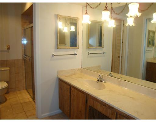 15 Ridge Pointe Drive, Unit D Boynton Beach, FL 33435 - Photo 11 of 16 Additional Photo