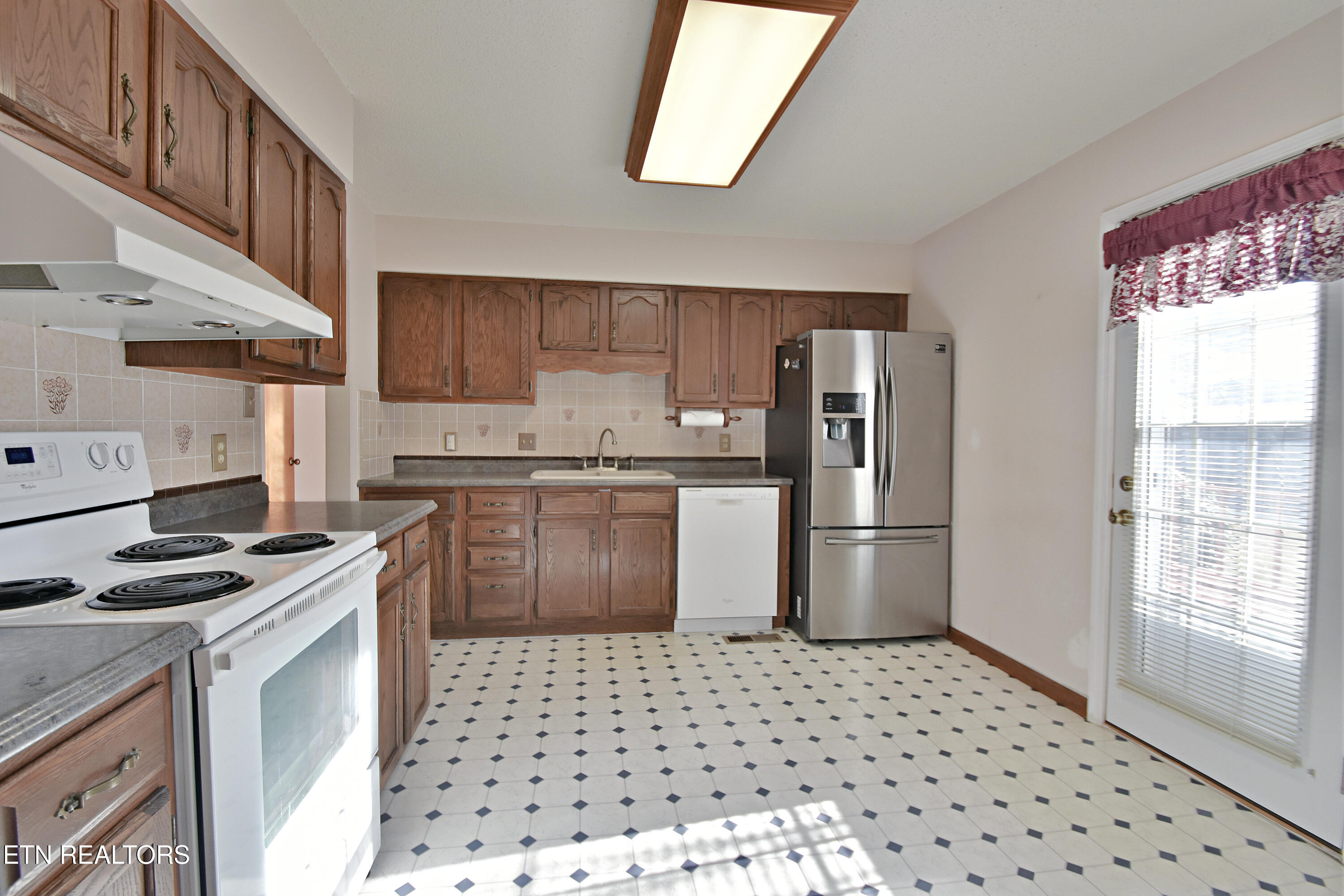 6917 Chartwell Road Knoxville, TN 37931 - Photo 15 of 21 DSC_1429