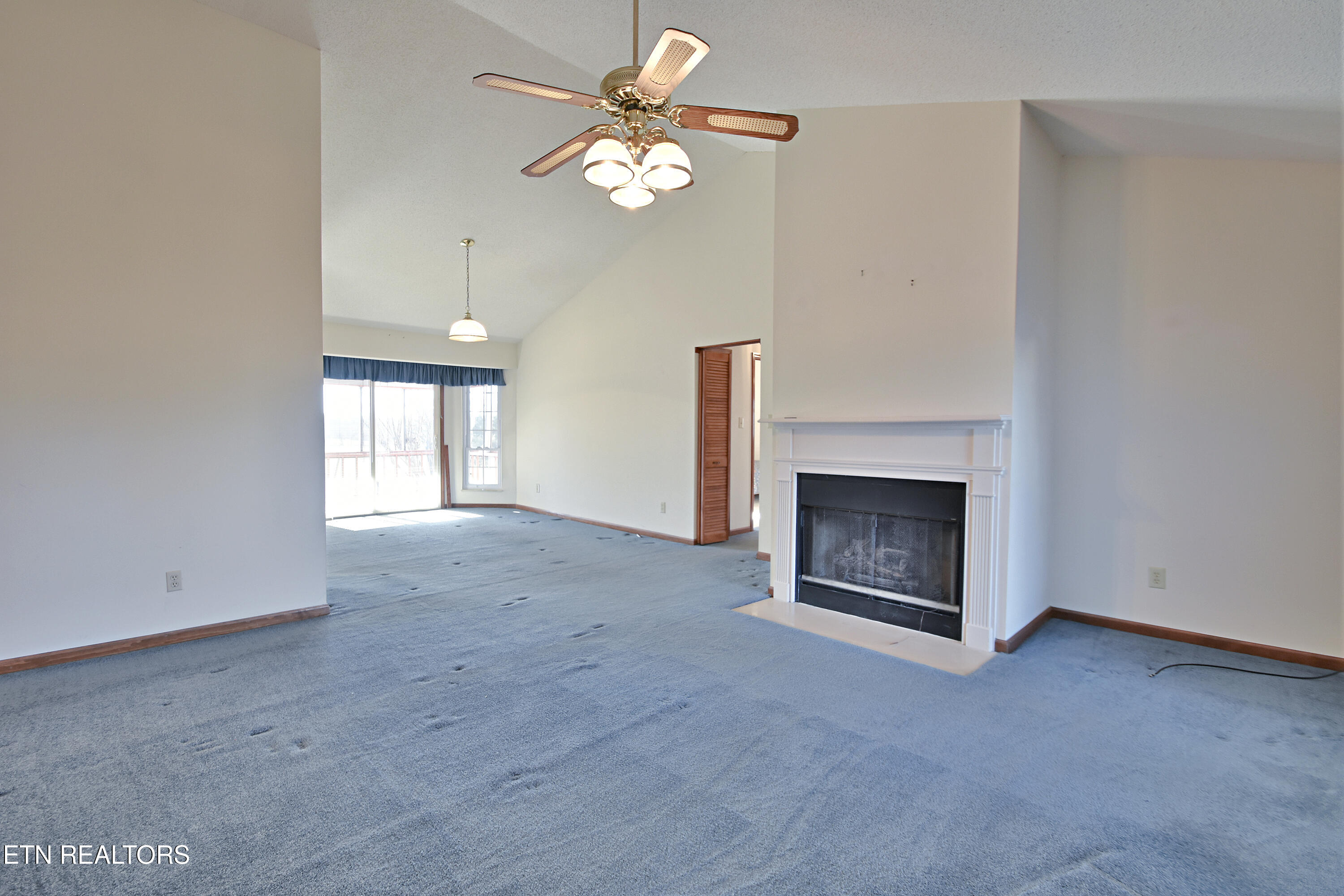 6917 Chartwell Road Knoxville, TN 37931 - Photo 3 of 21 DSC_1397