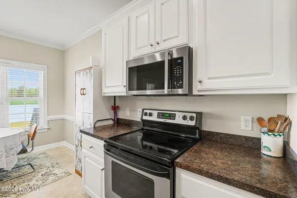 $325,000 | 215 Ellington Way, La Grange, NC 28551