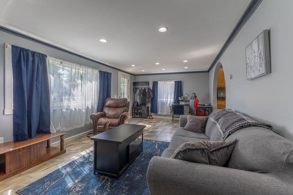 177 Birch Street Bangor, ME 04401 - Photo 13 of 31 yJUCnHGg