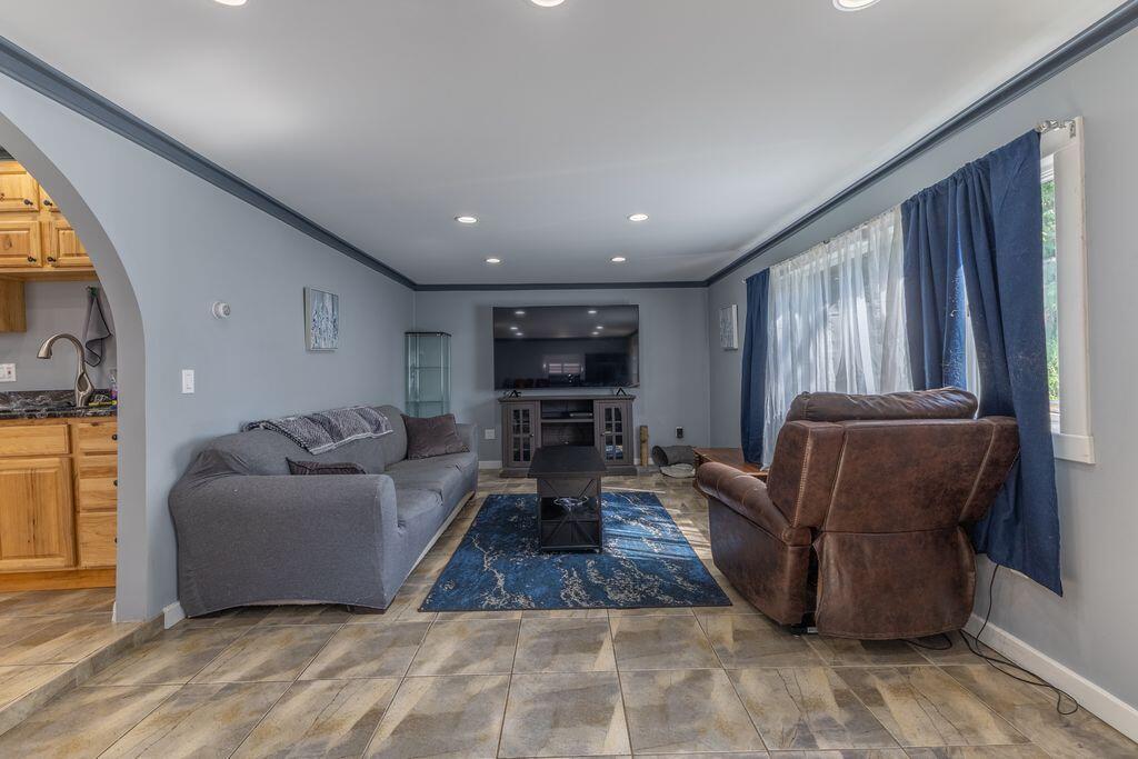 177 Birch Street Bangor, ME 04401 - Photo 14 of 31 gKoOYNNg