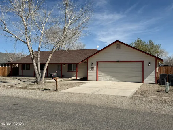 $369,999 | 14 Pebble Beach Lane, Yerington, NV 89447