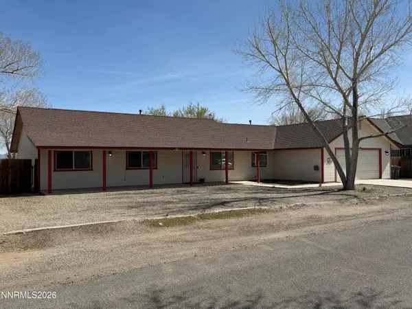 $369,999 | 14 Pebble Beach Lane, Yerington, NV 89447