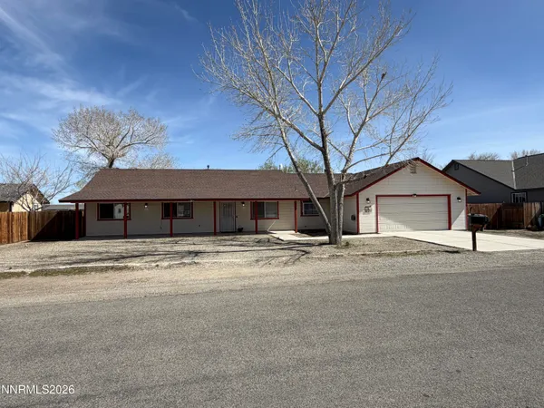 $369,999 | 14 Pebble Beach Lane, Yerington, NV 89447