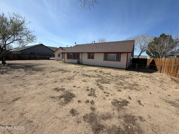 $369,999 | 14 Pebble Beach Lane, Yerington, NV 89447