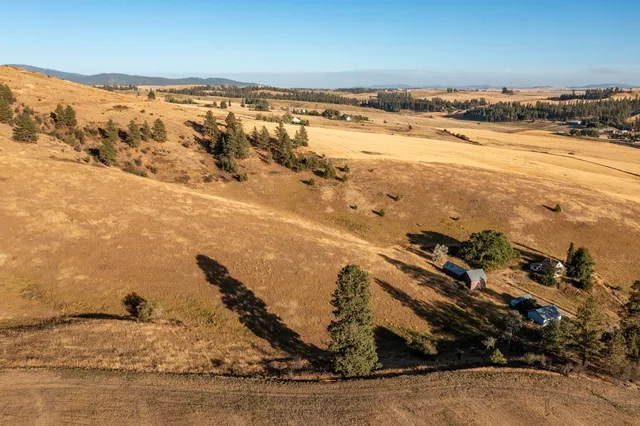 $400,000 | 10900 South Silver Hill Road, Spokane, WA 99223