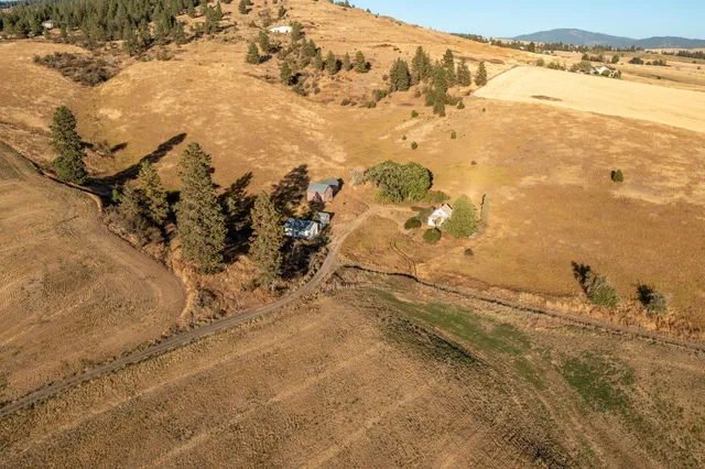$400,000 | 10900 South Silver Hill Road, Spokane, WA 99223