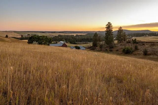 $400,000 | 10900 South Silver Hill Road, Spokane, WA 99223