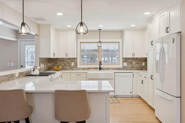 $924,900 | 14319 214th Avenue Northwest, Elk River, MN 55330