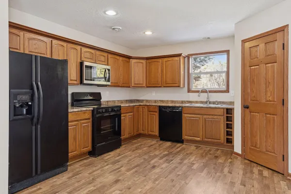 $924,900 | 14319 214th Avenue Northwest, Elk River, MN 55330