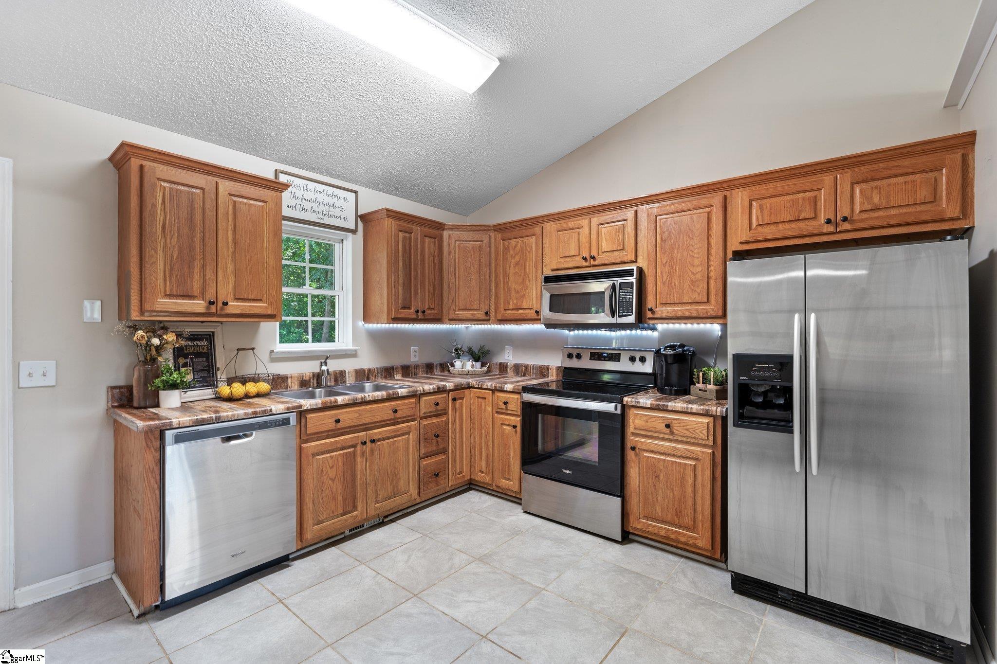102 Homeland Road Pickens, SC 29671 - Photo 8 of 21 Gallery Image 8