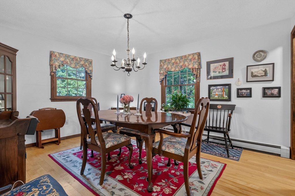 9 Spruce Road North Reading, MA 01864 - Photo 4 of 26